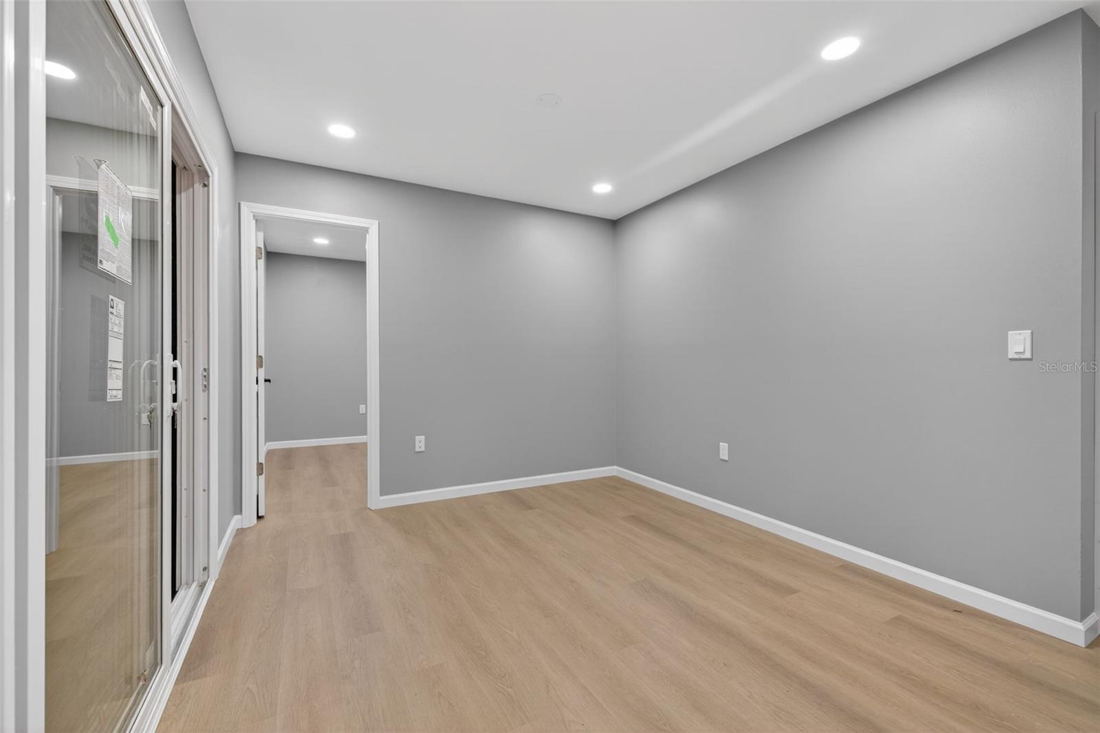 BEARDED OAKS - Residential