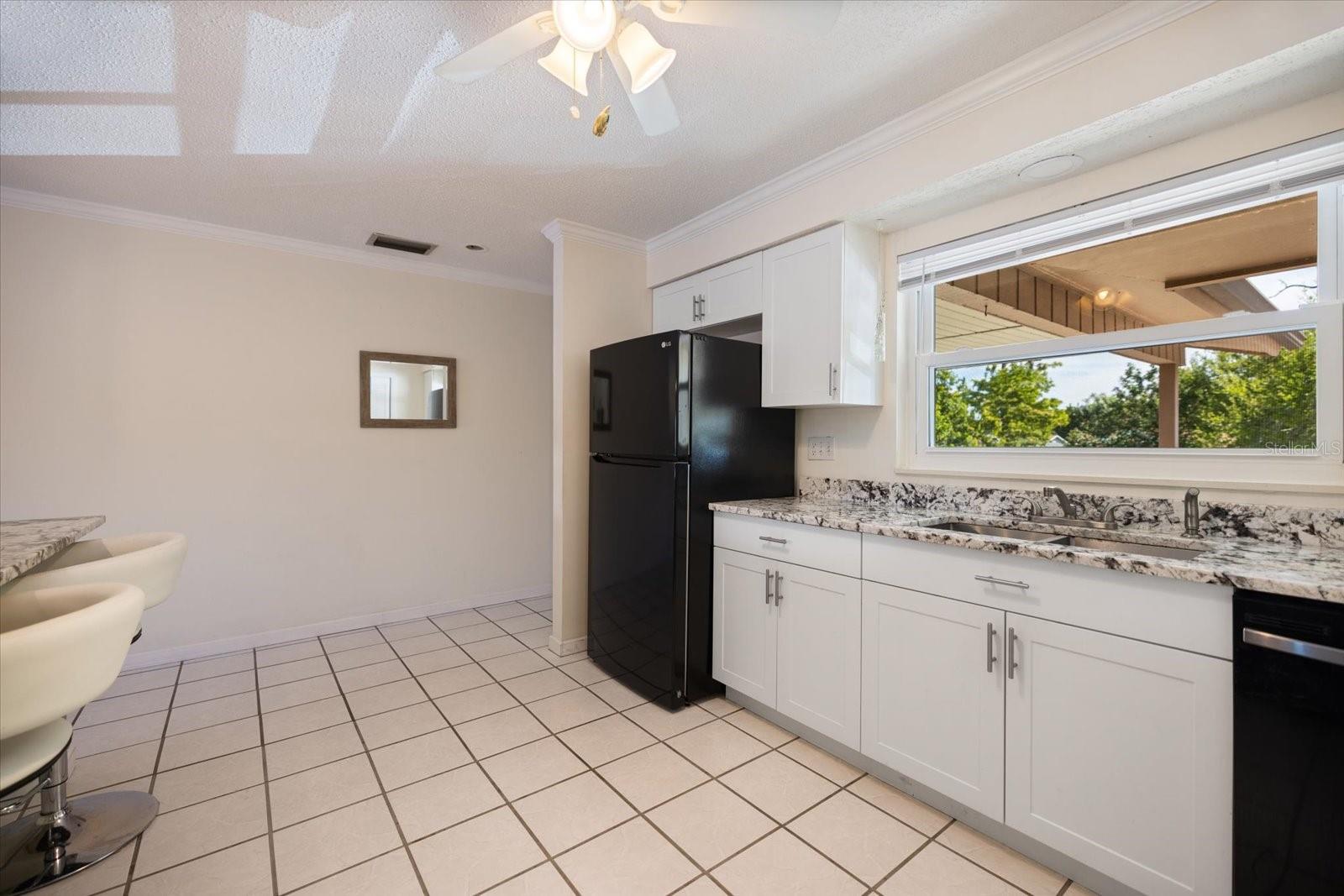 LAKE TIPPECANOE - Residential