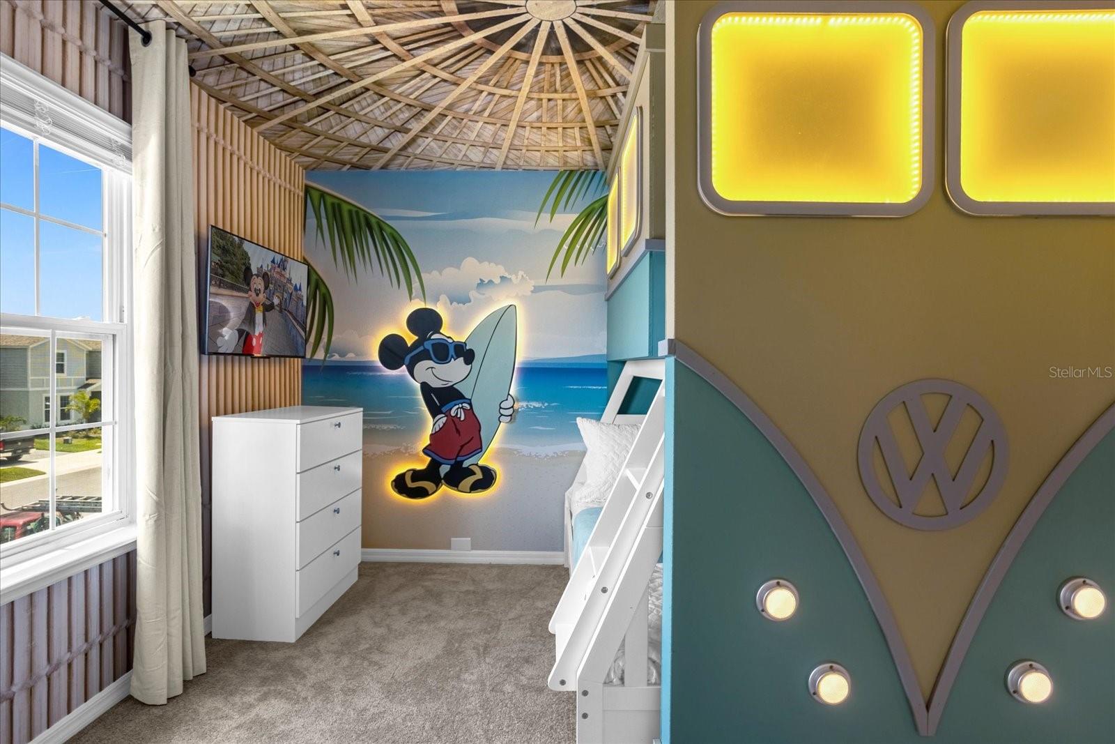 WINDSOR ISLAND RESIDENCE PH 2B - Residential