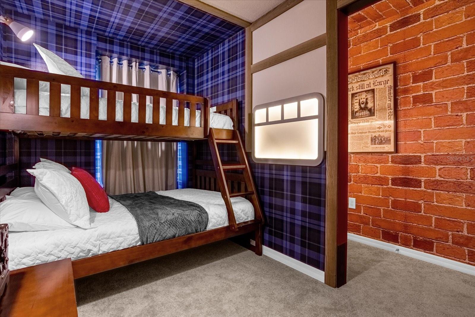 WINDSOR ISLAND RESIDENCE PH 2B - Residential