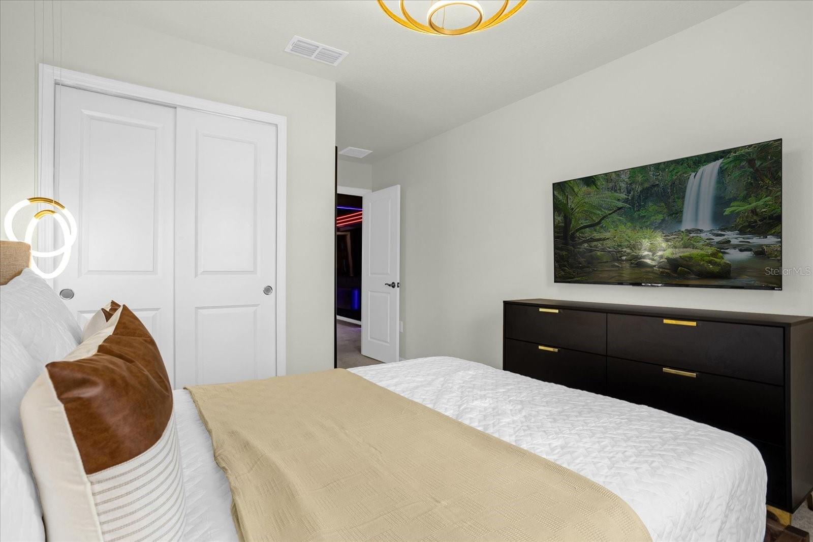 WINDSOR ISLAND RESIDENCE PH 2B - Residential