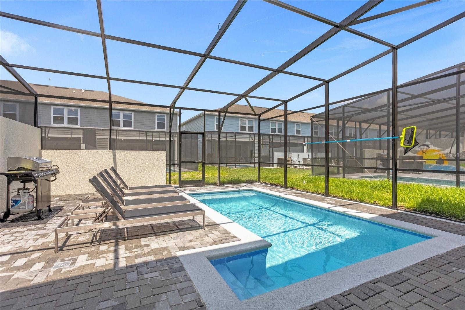 WINDSOR ISLAND RESIDENCE PH 2B - Residential