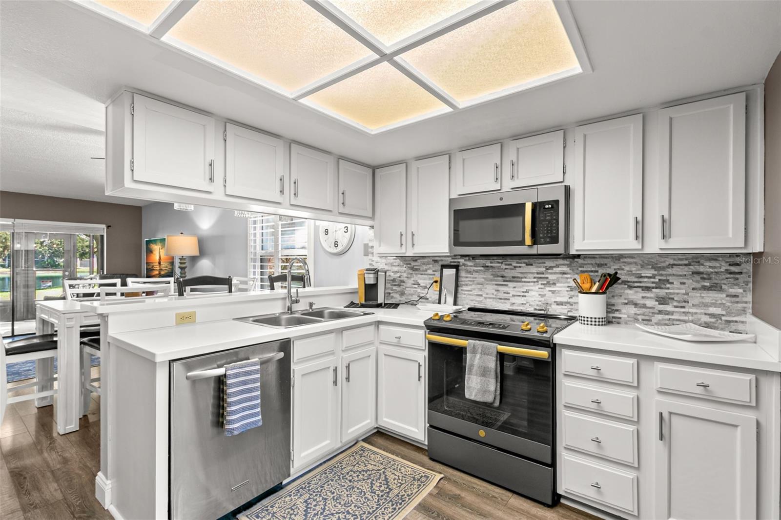 237 WOODLAKE WYNDE 237