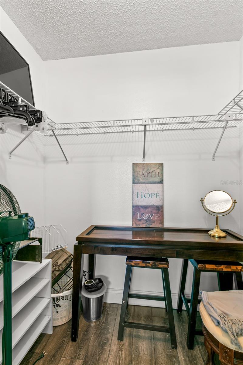 EAST LAKE WOODLANDS WOODLAKE RUN - Residential Lease