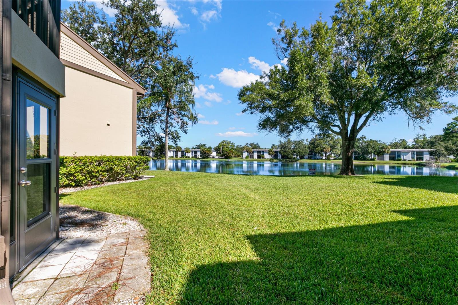 EAST LAKE WOODLANDS WOODLAKE RUN - Residential Lease
