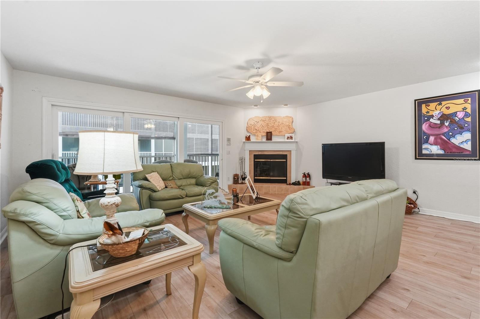 TERN BAY TWNHMS - Residential