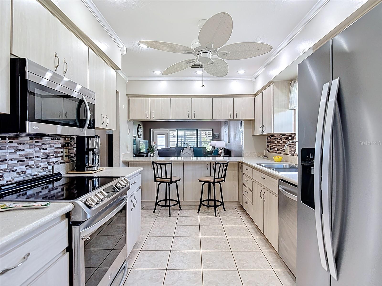 7949 RADCLIFFE CIRCLE