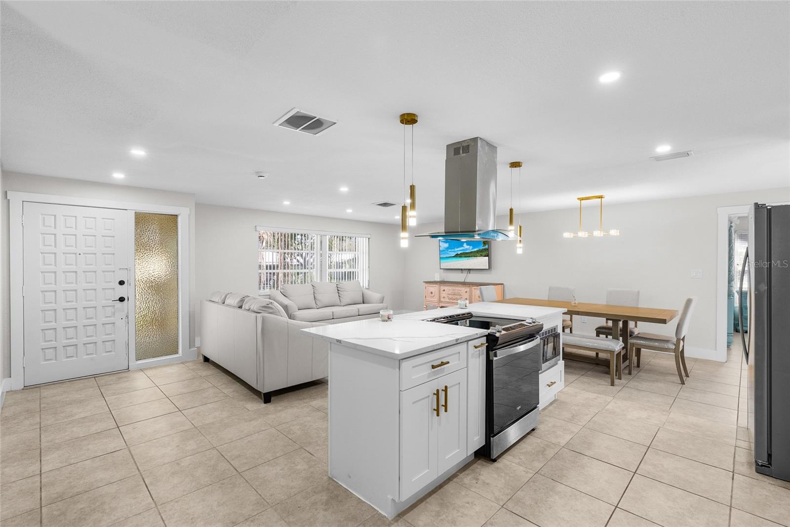 HARBOR LAKE ESTATES - Residential