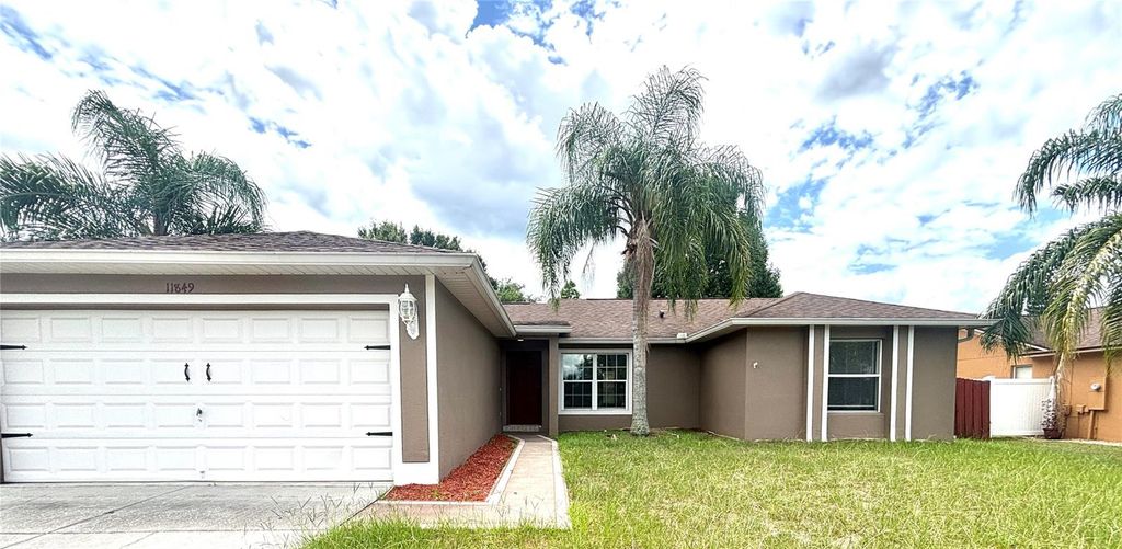 Photo of 11849 Foxglove Drive, Clermont, FL 34711 (MLS # O6358938)