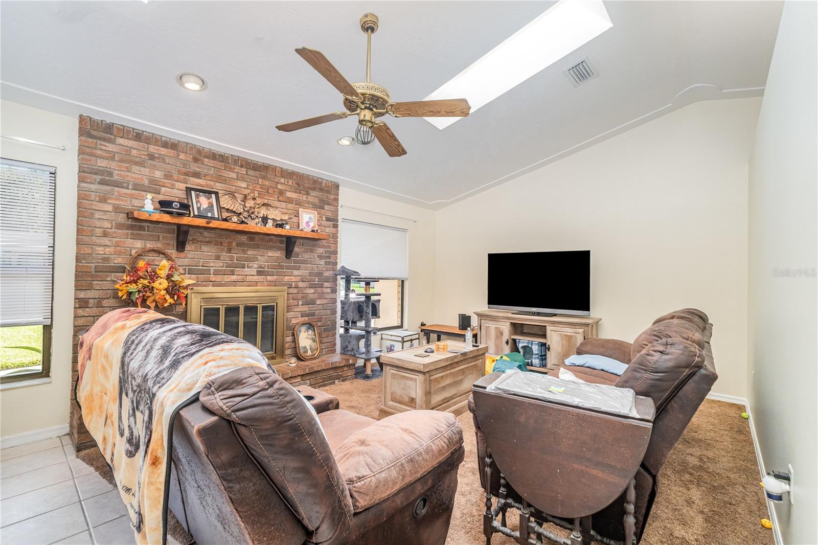 HAWKS POINT - Residential