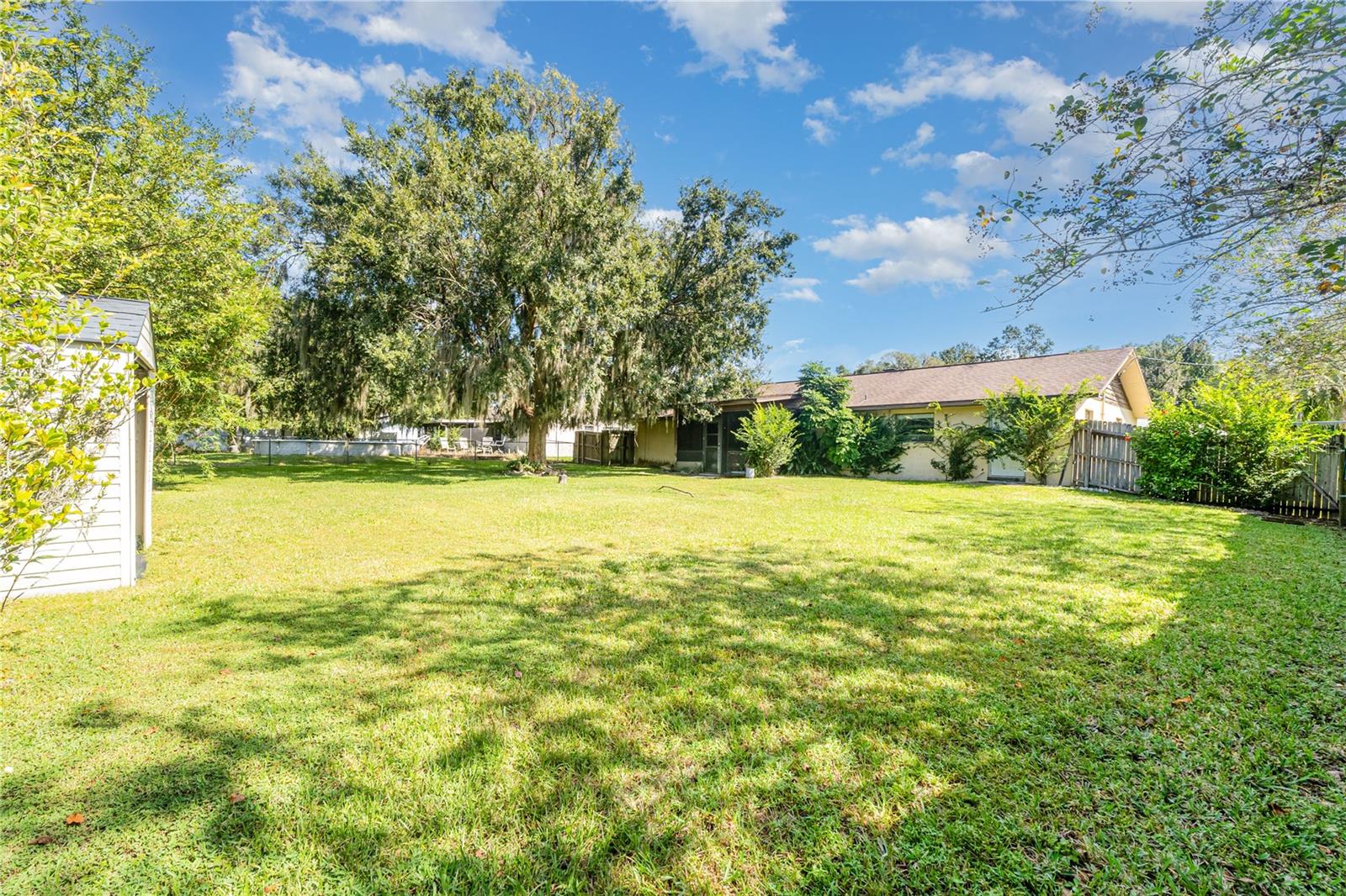 HAWKS POINT - Residential