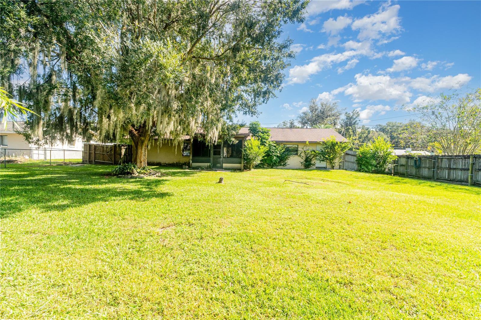 HAWKS POINT - Residential