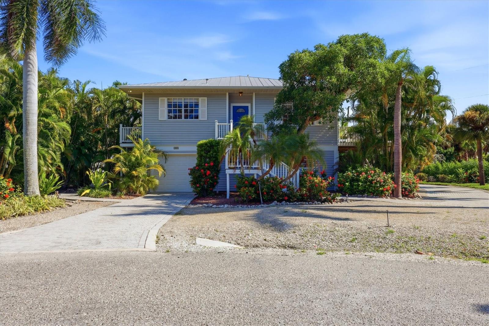 281 SEABREEZE COURT