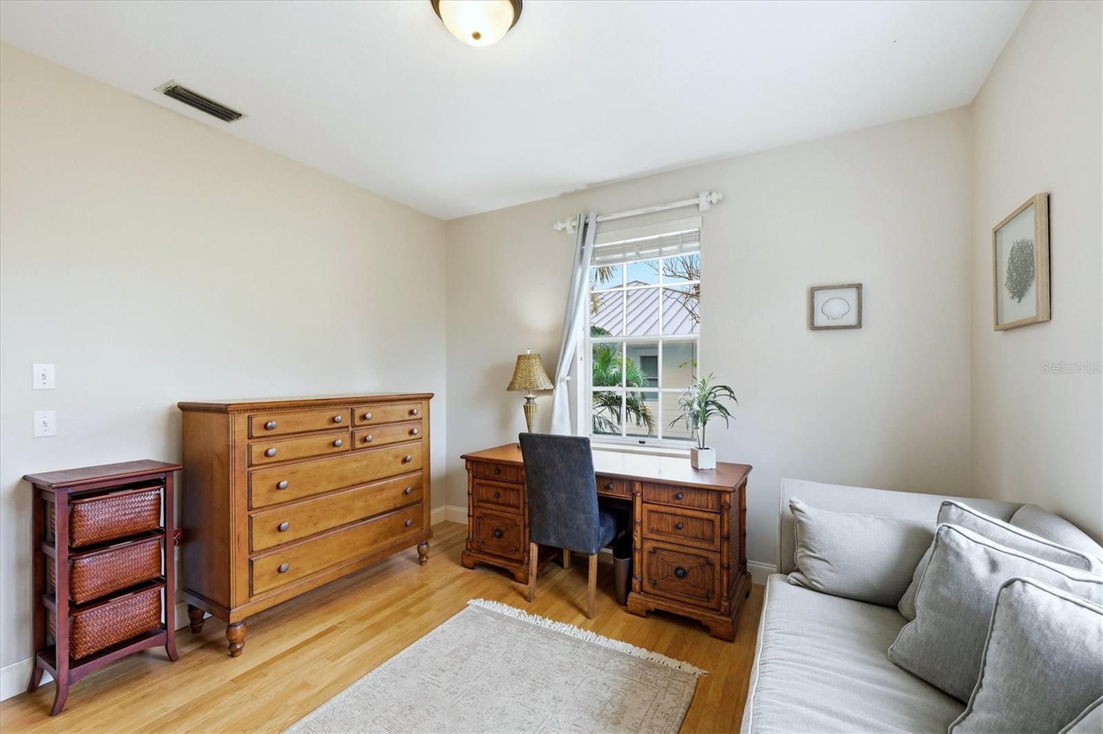 SEABREEZE - Residential