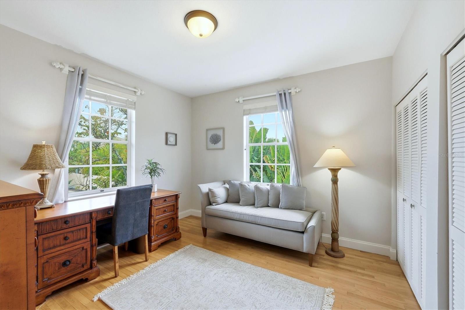 SEABREEZE - Residential