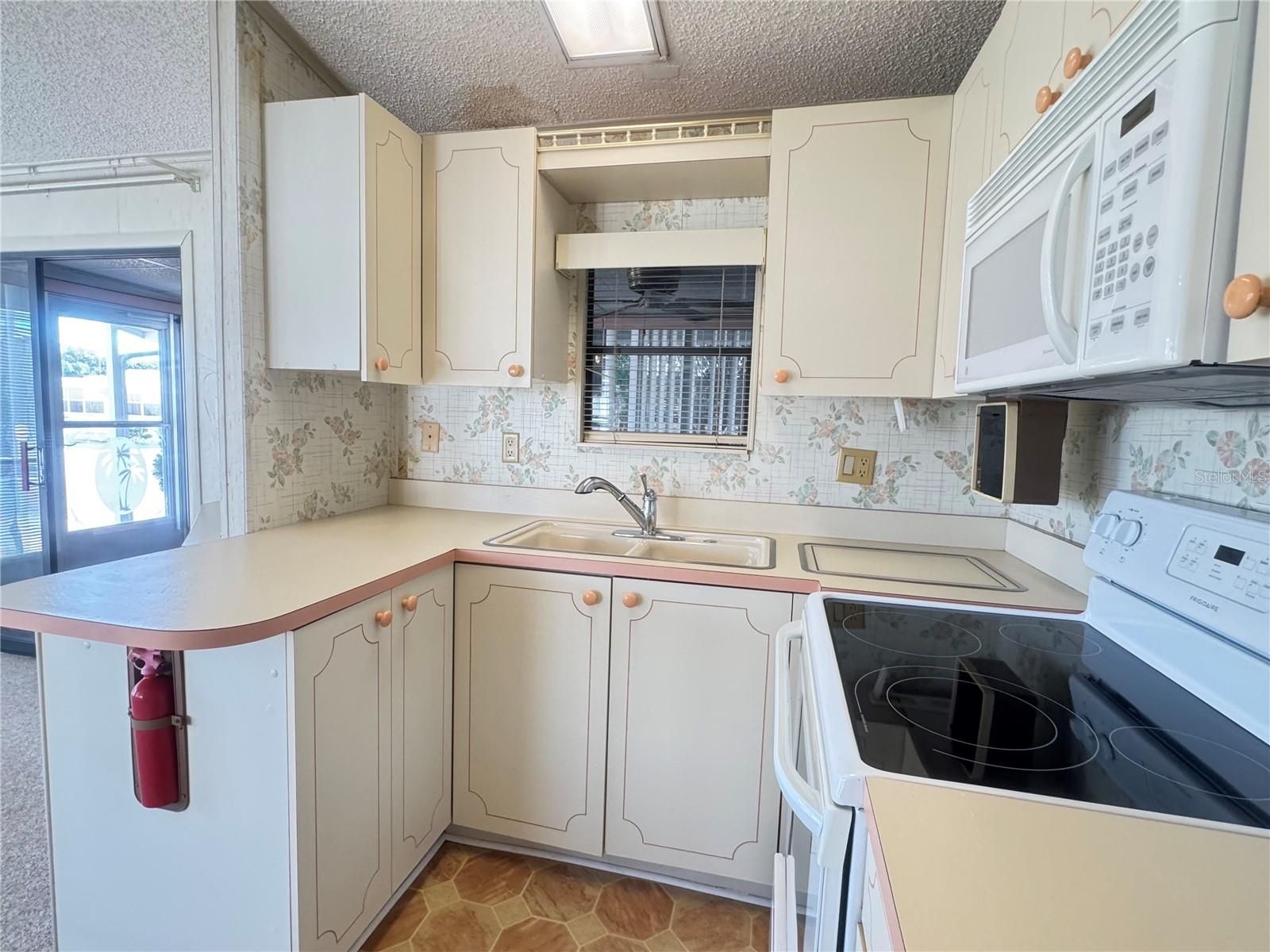 AMERICAN CONDOMINIUM PARKS - ZEPHYRHILLS - Residential