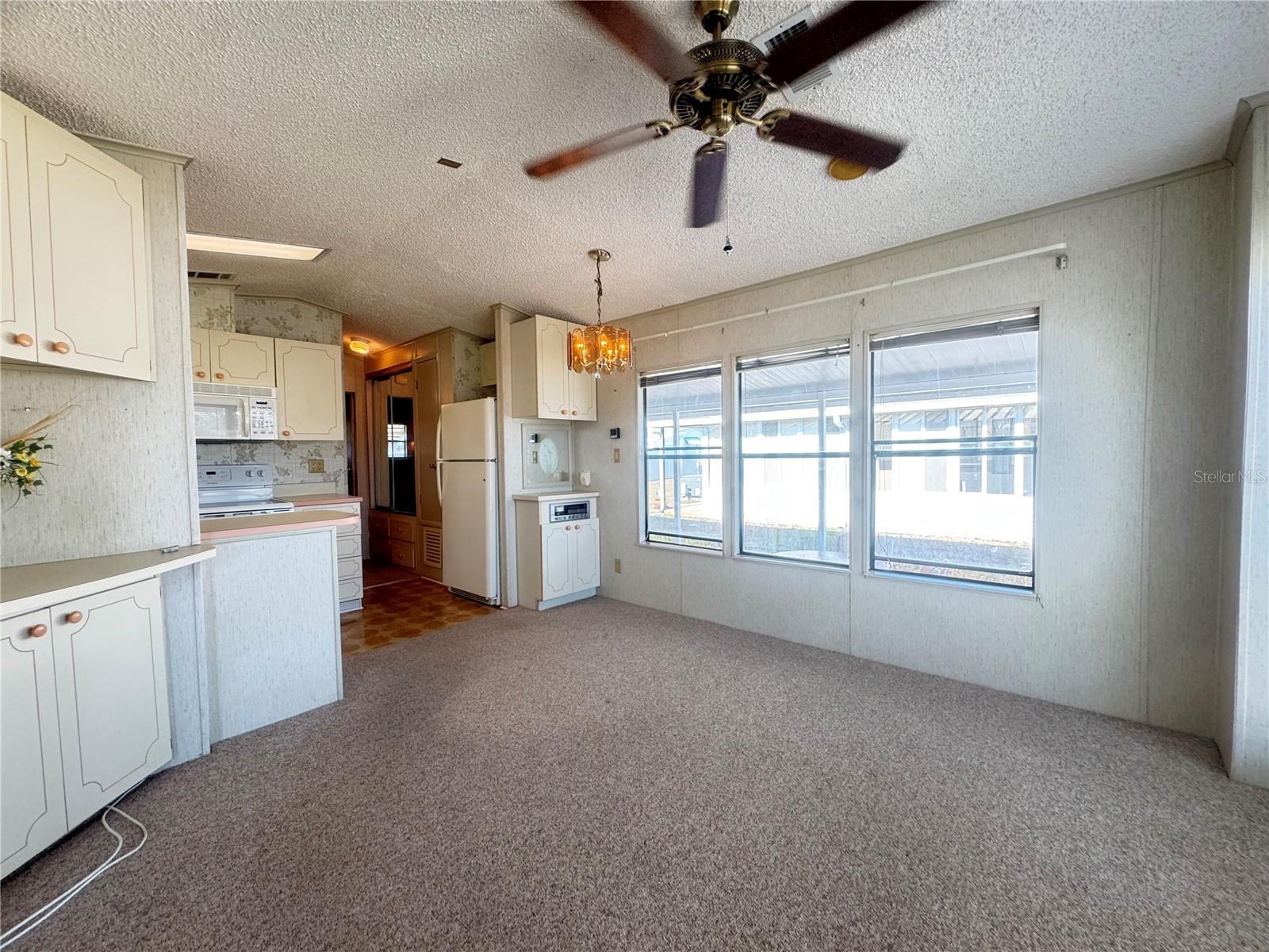 AMERICAN CONDOMINIUM PARKS - ZEPHYRHILLS - Residential