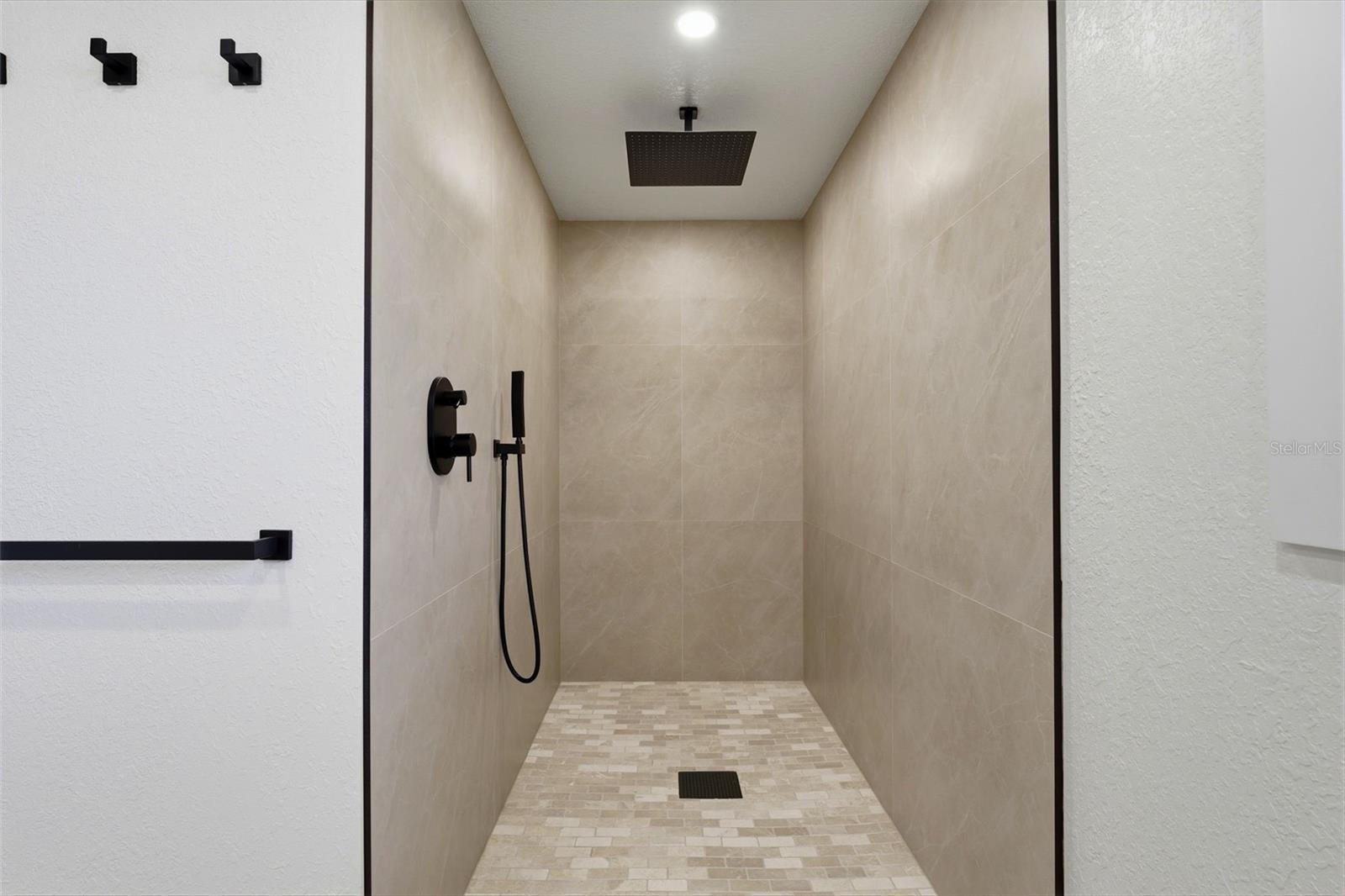 CHADWICKS RESUB LTS 07 08 10 17-20 & 35 - Residential