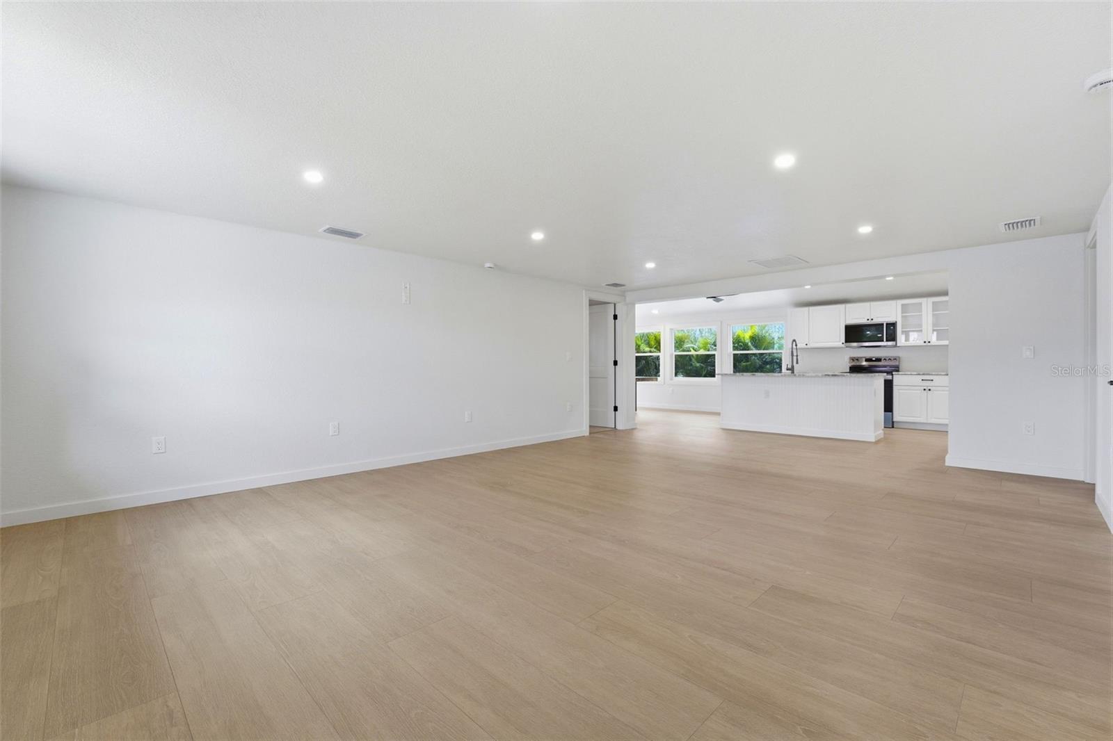 CHADWICKS RESUB LTS 07 08 10 17-20 & 35 - Residential