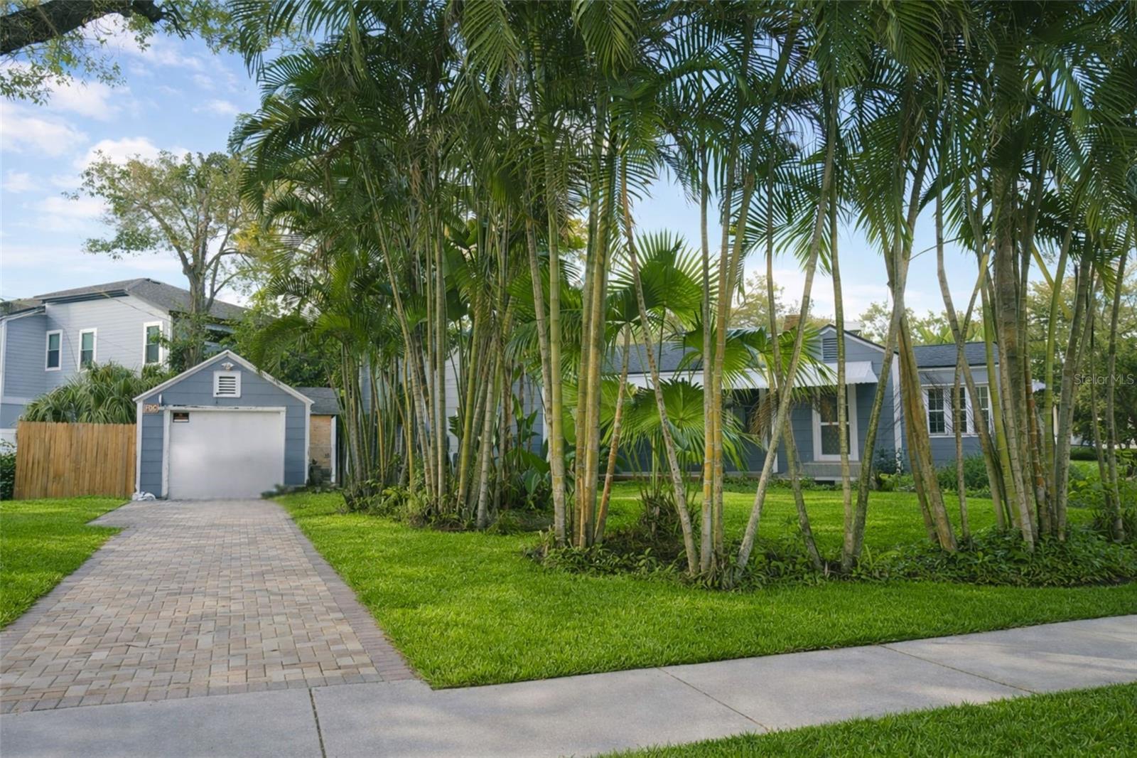 215 S BEVERLY AVENUE