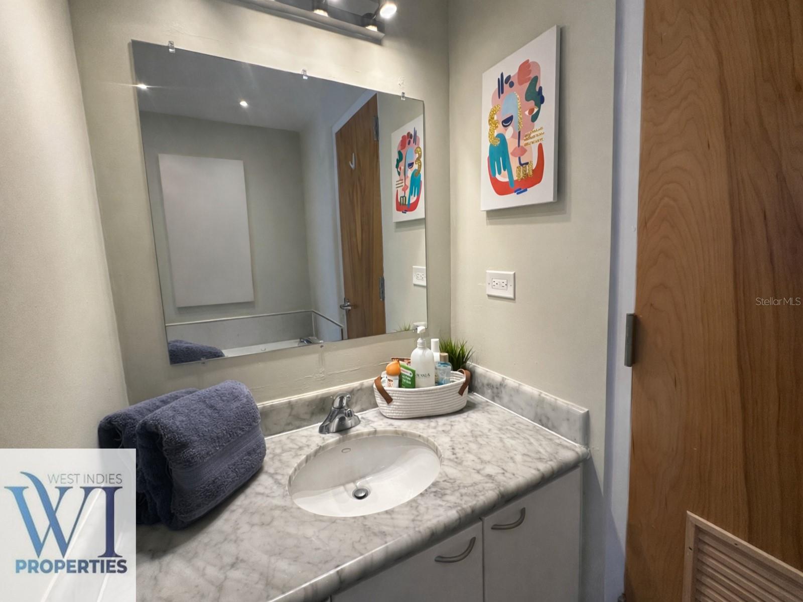 COND. AQUARIUS VACATION CLUB (DORADO DEL MAR) - Residential