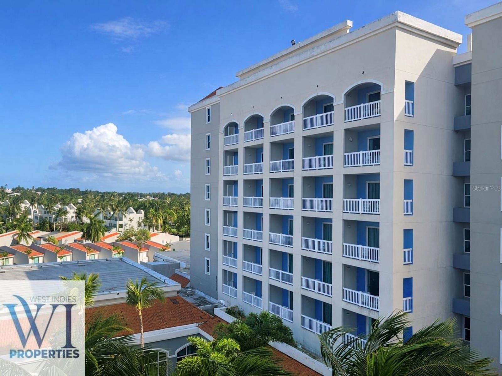 COND. AQUARIUS VACATION CLUB (DORADO DEL MAR) - Residential