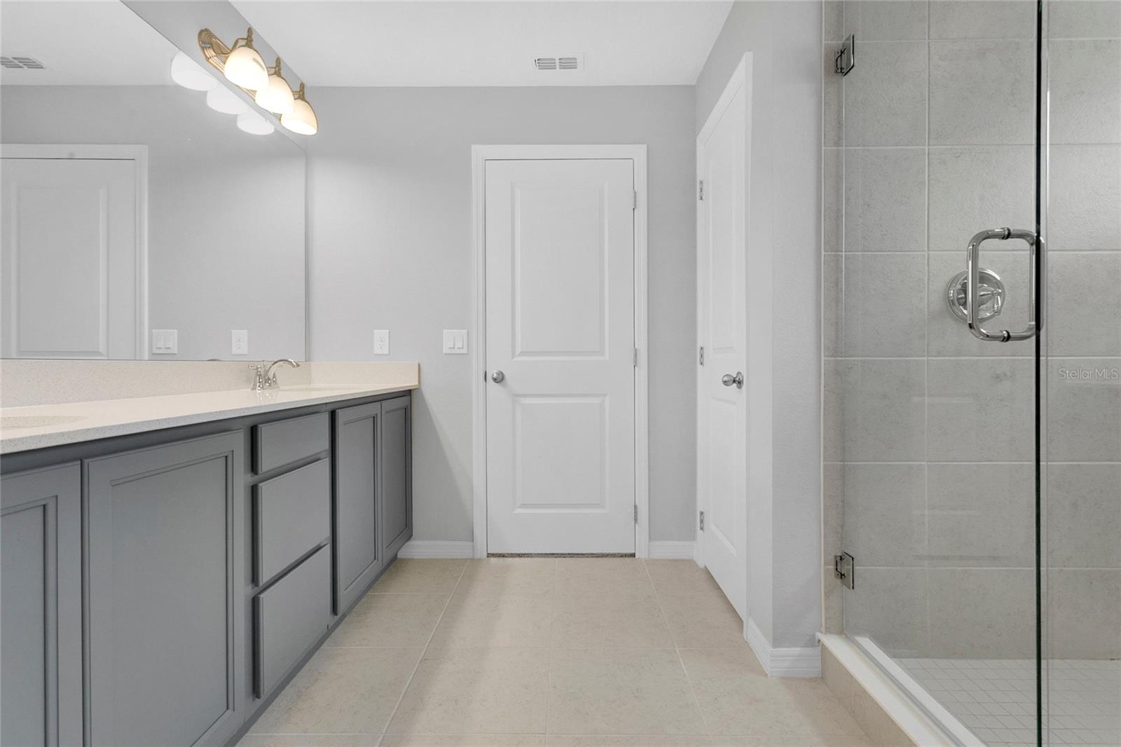 NORTHLAKE/OVATION PH 1 - Residential Lease