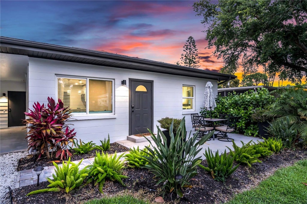 Photo of 3231 New England Street, Sarasota, FL 34231 (MLS # A4704625)