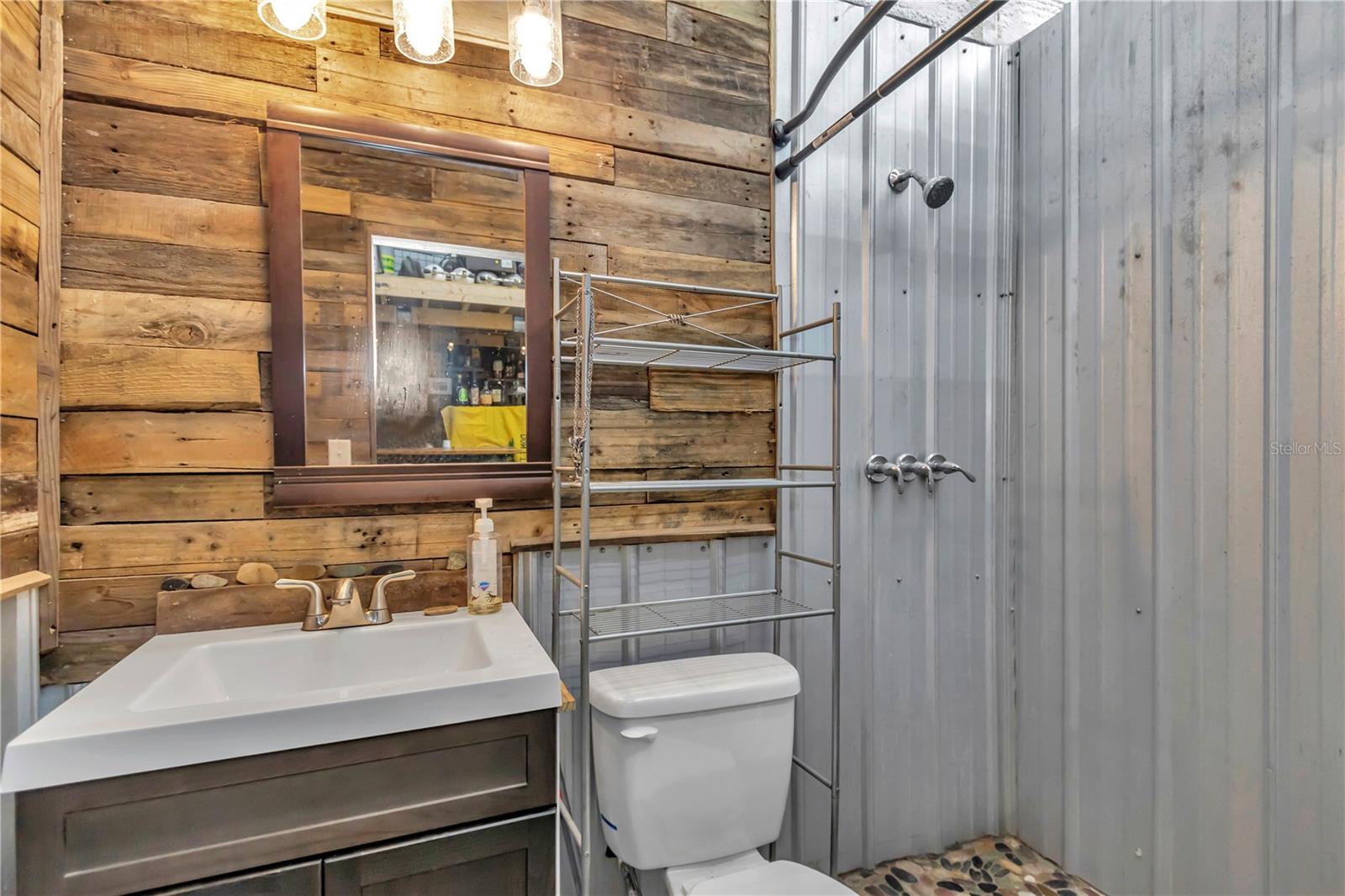 FORTY OAKS FARM - Farm