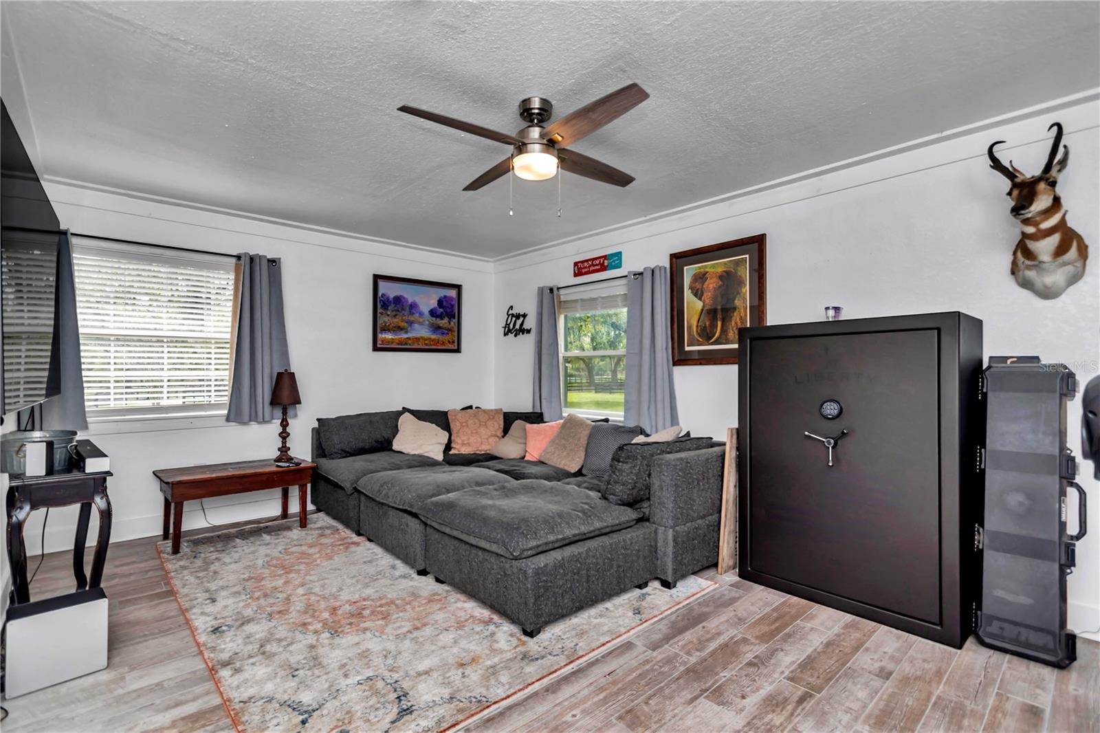 FORTY OAKS FARM - Farm