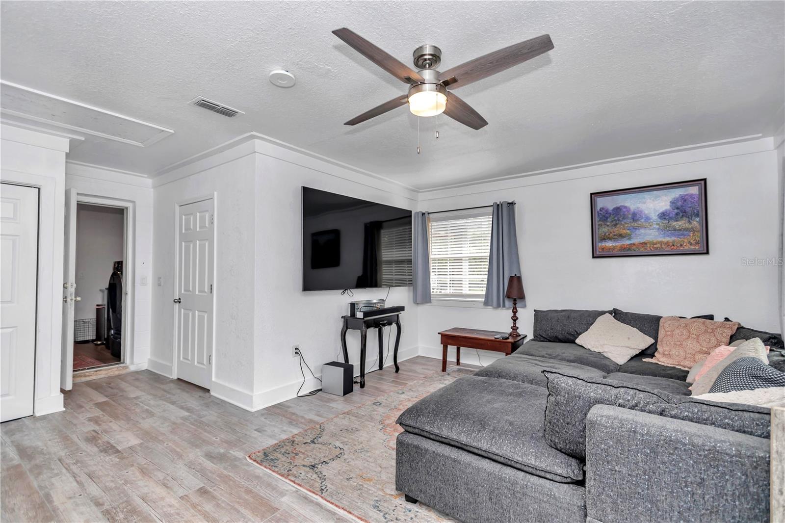 FORTY OAKS FARM - Farm