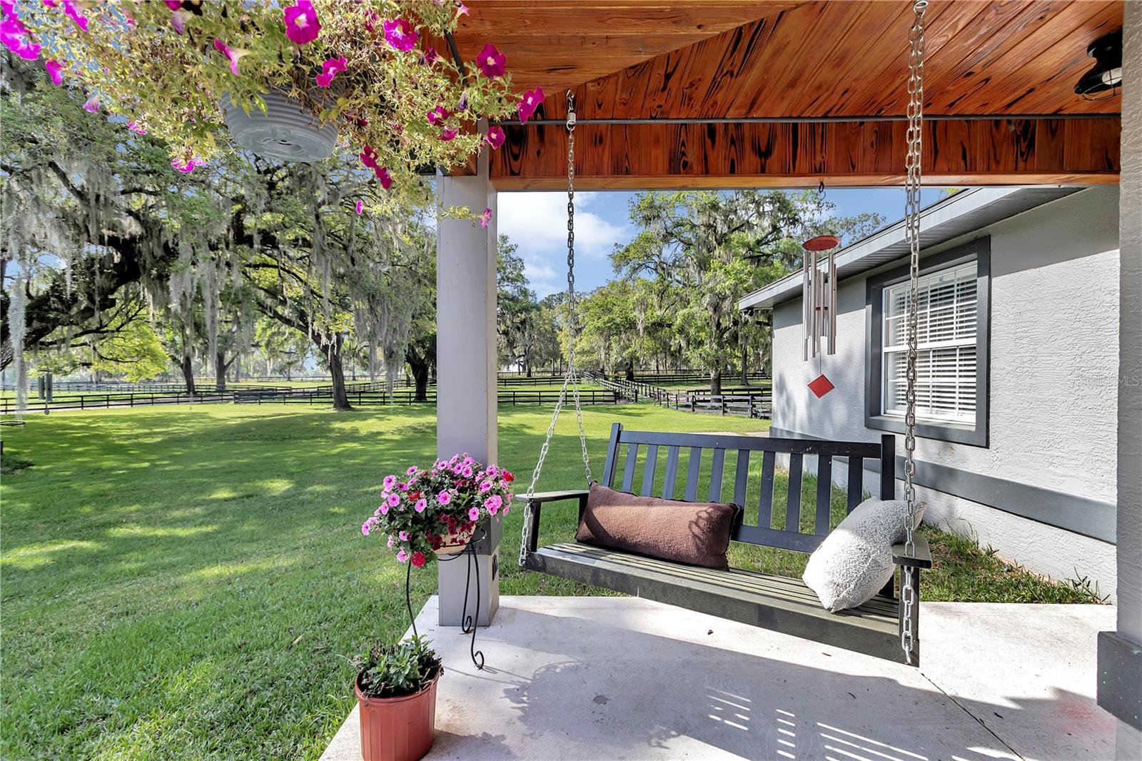 FORTY OAKS FARM - Farm