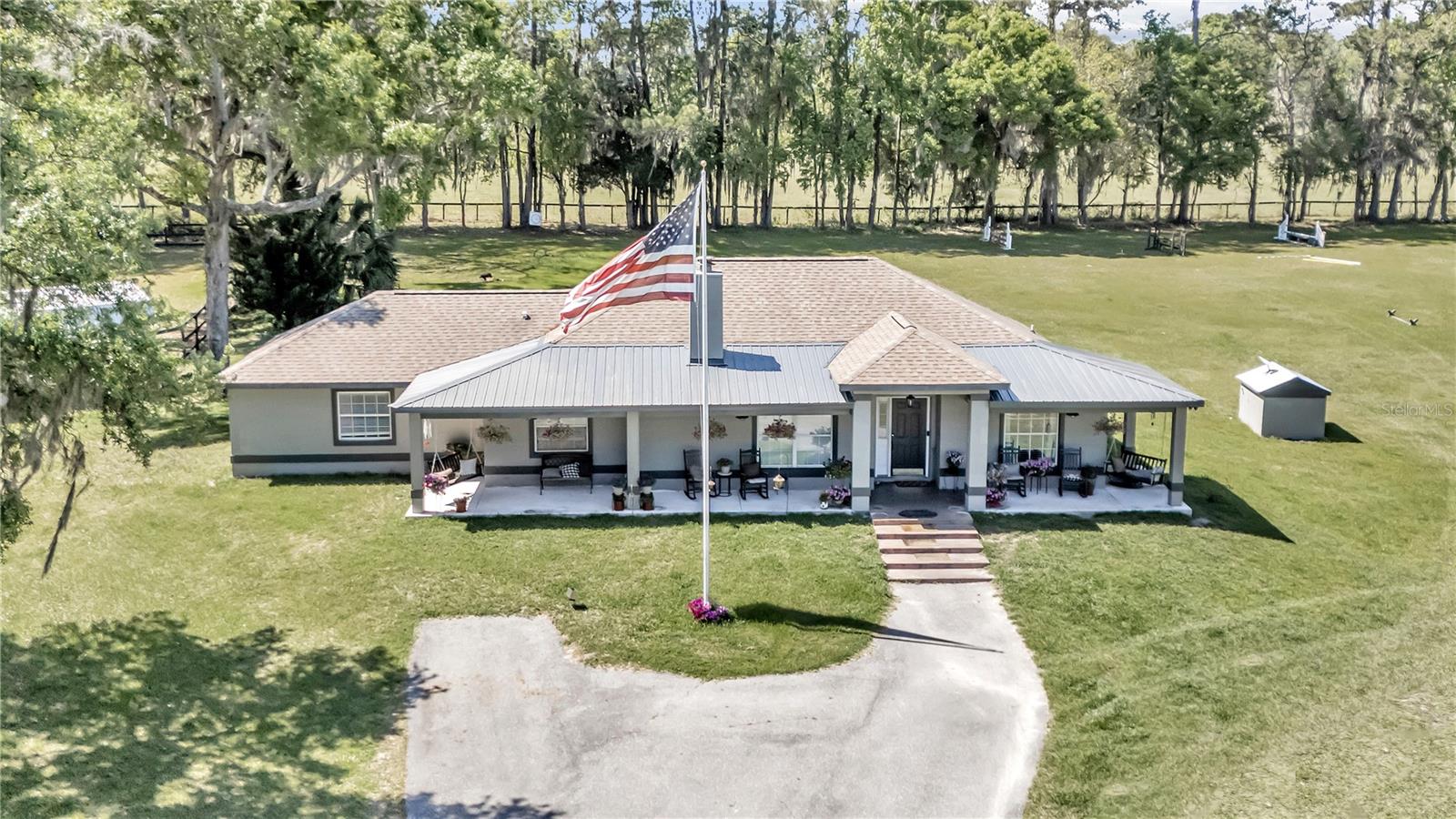 FORTY OAKS FARM - Farm