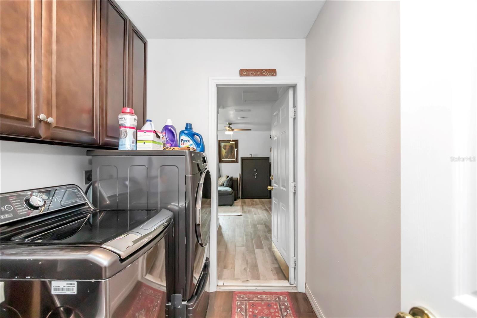 FORTY OAKS FARM - Farm