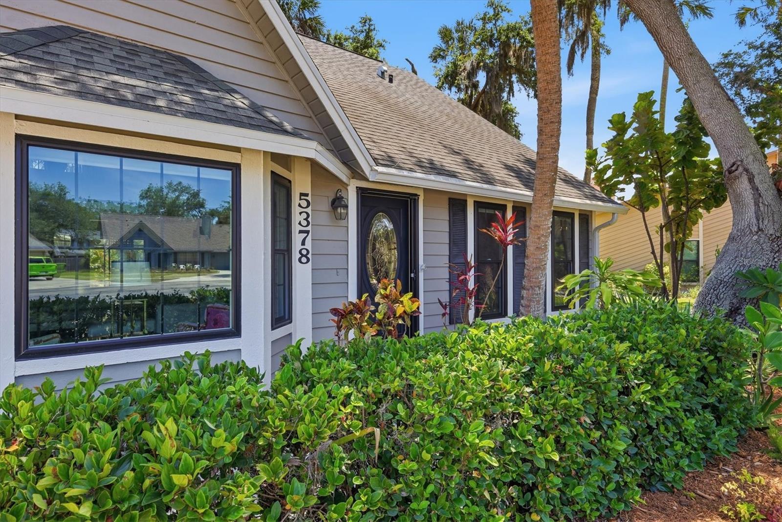 EASTPOINTE PH 01 - Residential