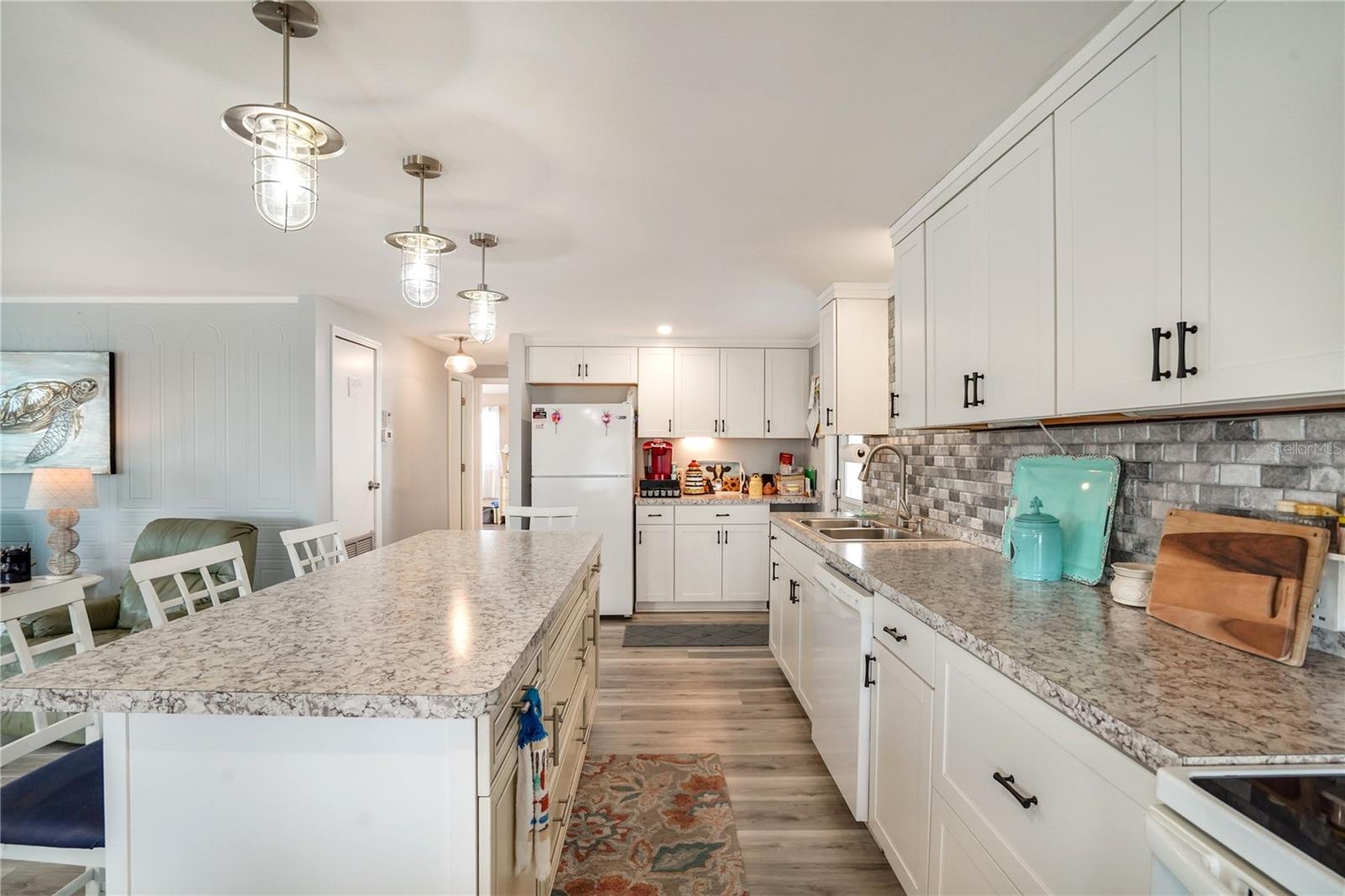 HARBOR COVE - Residential