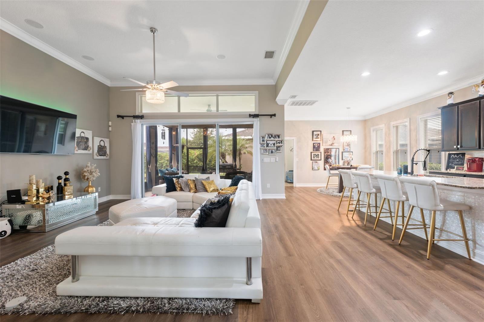 FISHHAWK RANCH TOWNCENTER PHAS - Residential