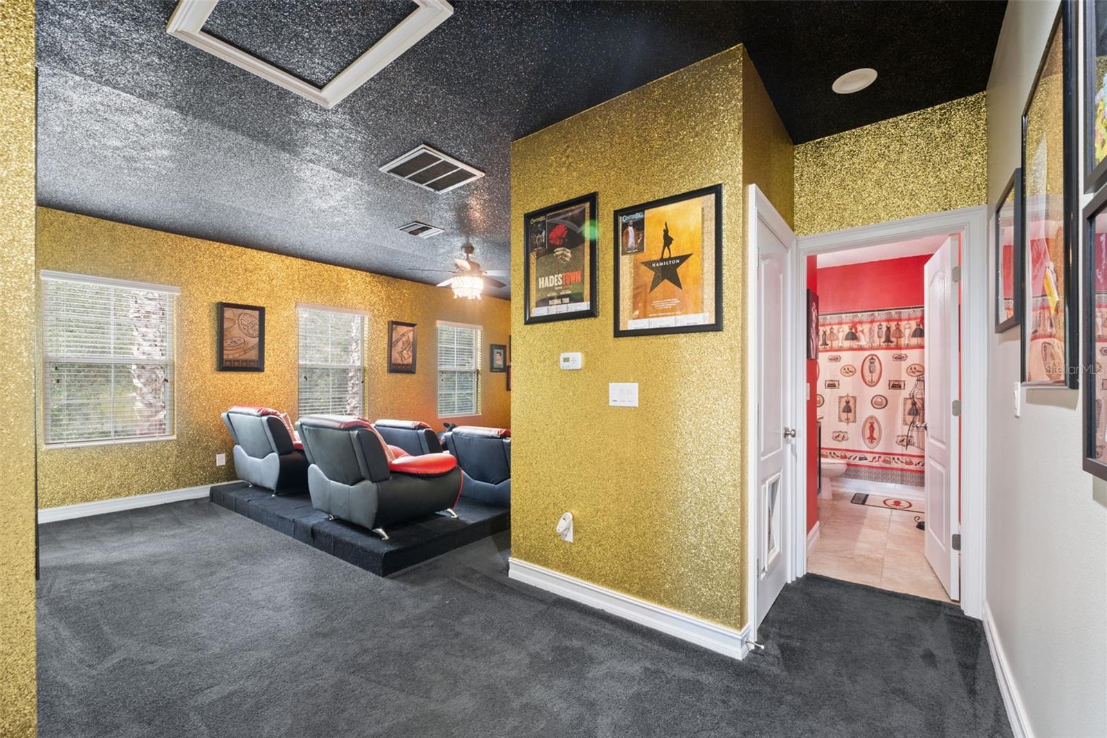 FISHHAWK RANCH TOWNCENTER PHAS - Residential