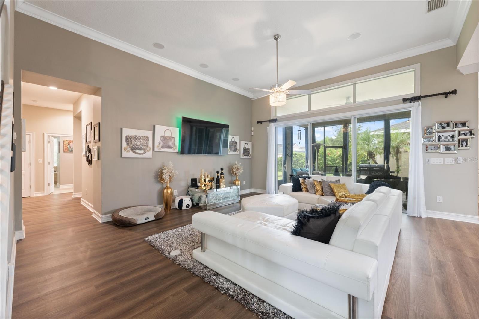 FISHHAWK RANCH TOWNCENTER PHAS - Residential