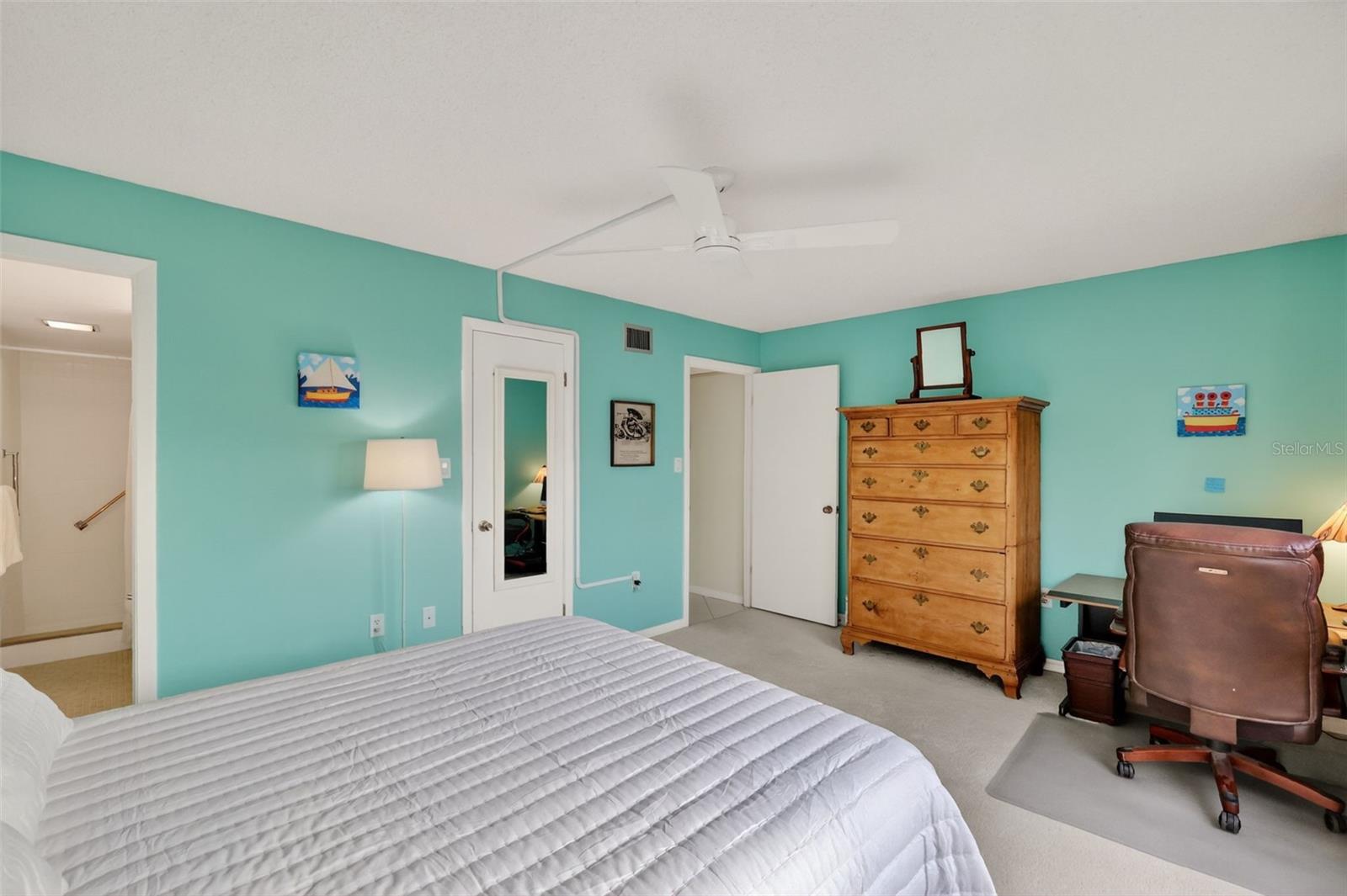 MOUNT DORA VILLA DORA CONDO UNIT 01 - Residential