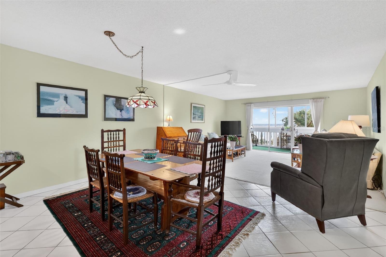 MOUNT DORA VILLA DORA CONDO UNIT 01 - Residential