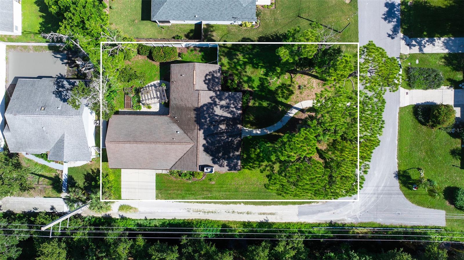 4598 CACTUS AVENUE, SARASOTA, FL, 34231 4 4598 CACTUS AVENUE