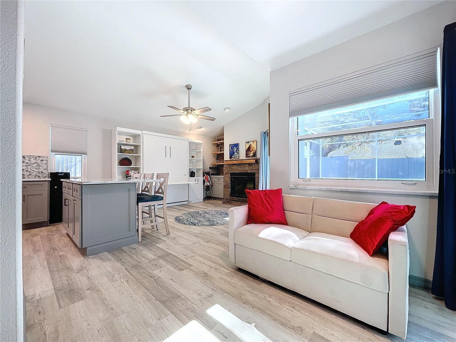 HARBOR WOODS - Residential Lease