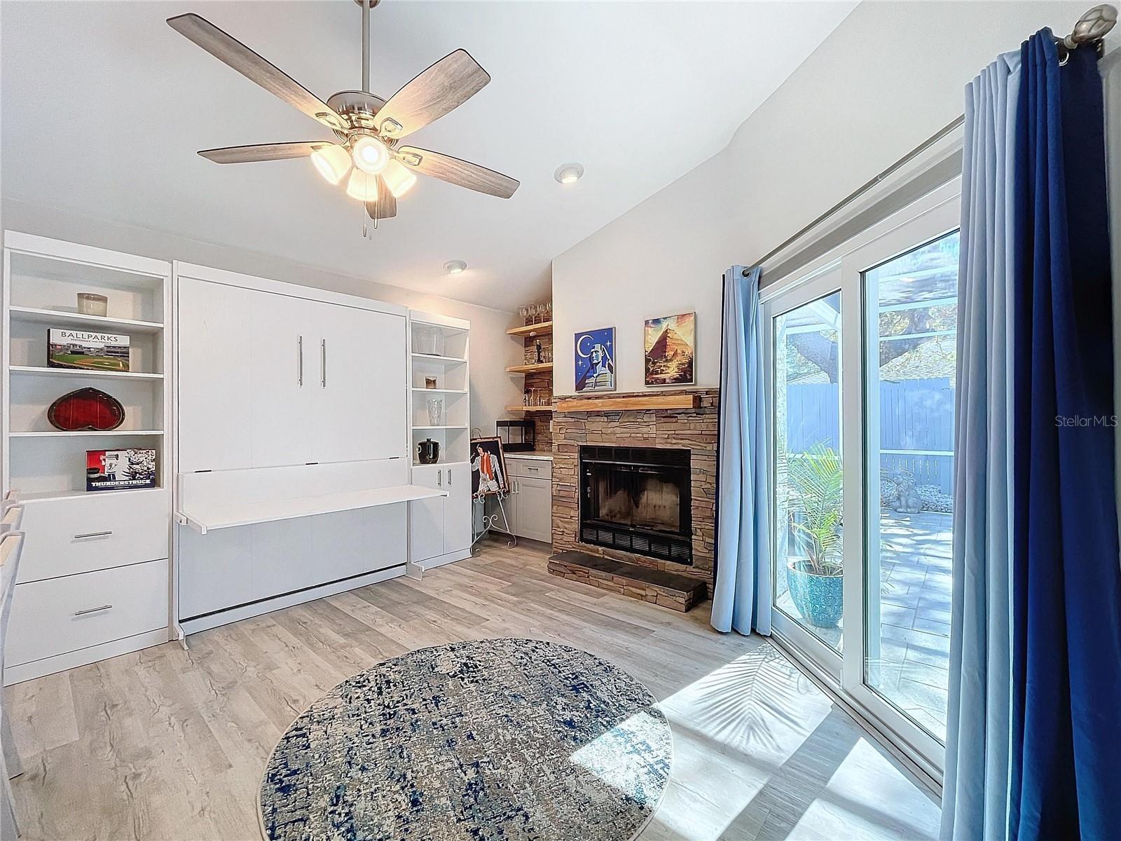 HARBOR WOODS - Residential Lease