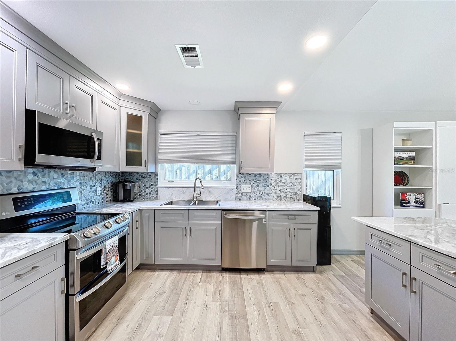 HARBOR WOODS - Residential Lease