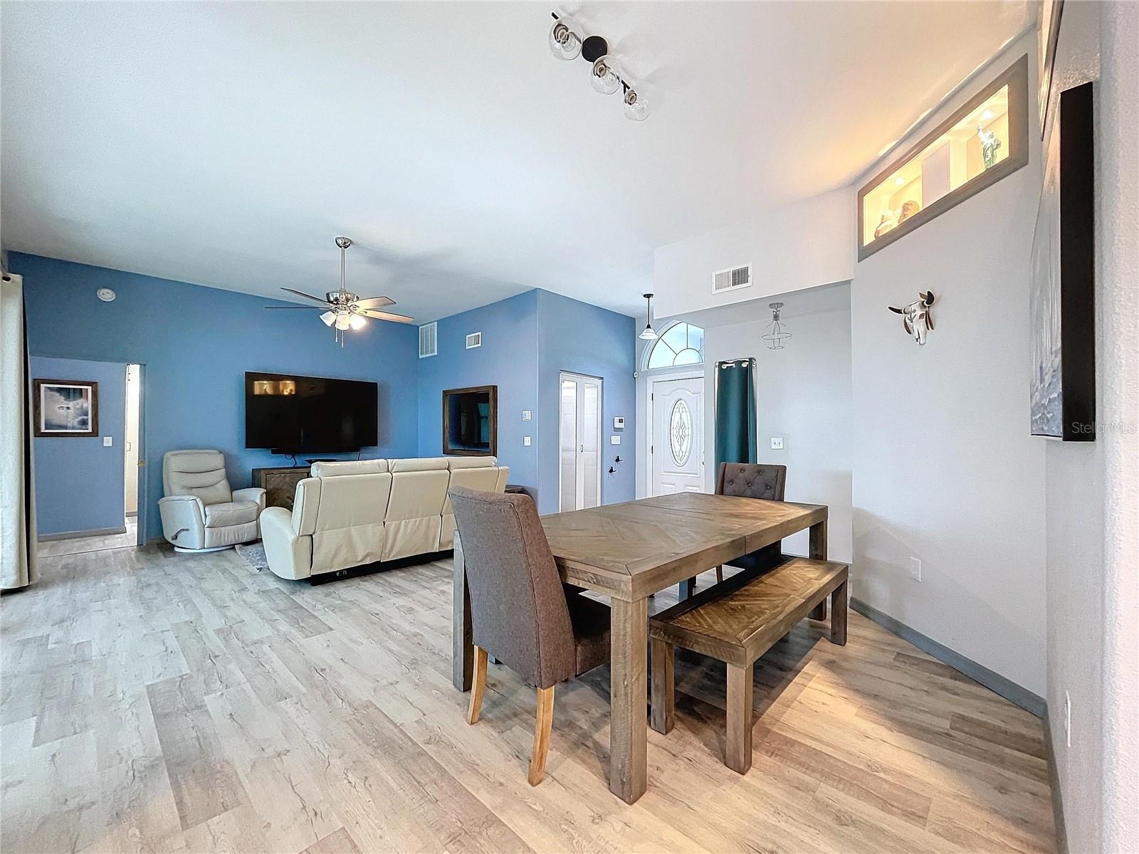 HARBOR WOODS - Residential Lease