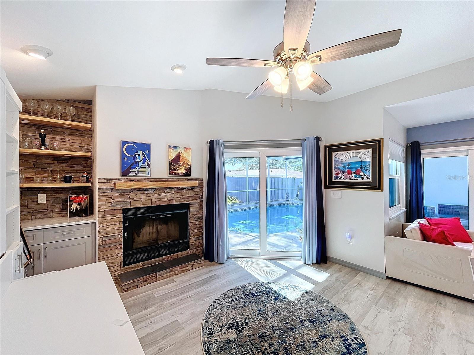 HARBOR WOODS - Residential Lease