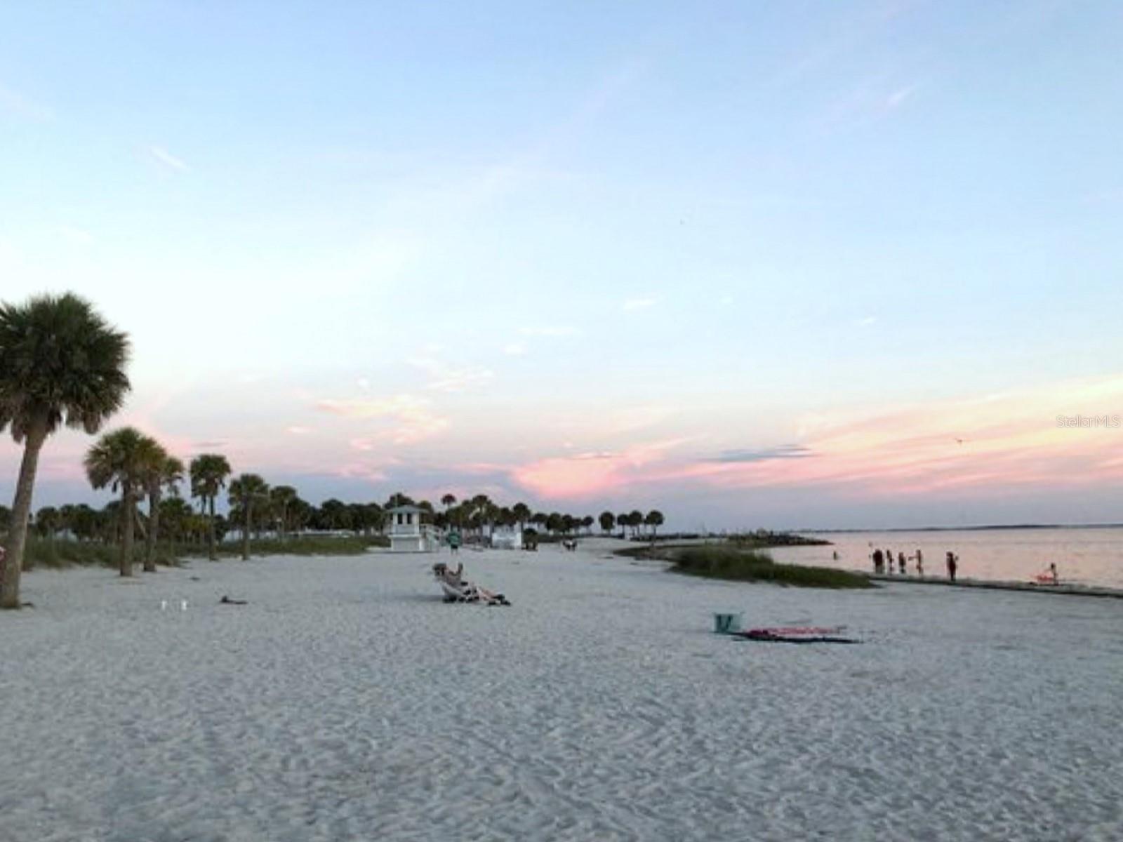 HARBOR WOODS - Residential Lease