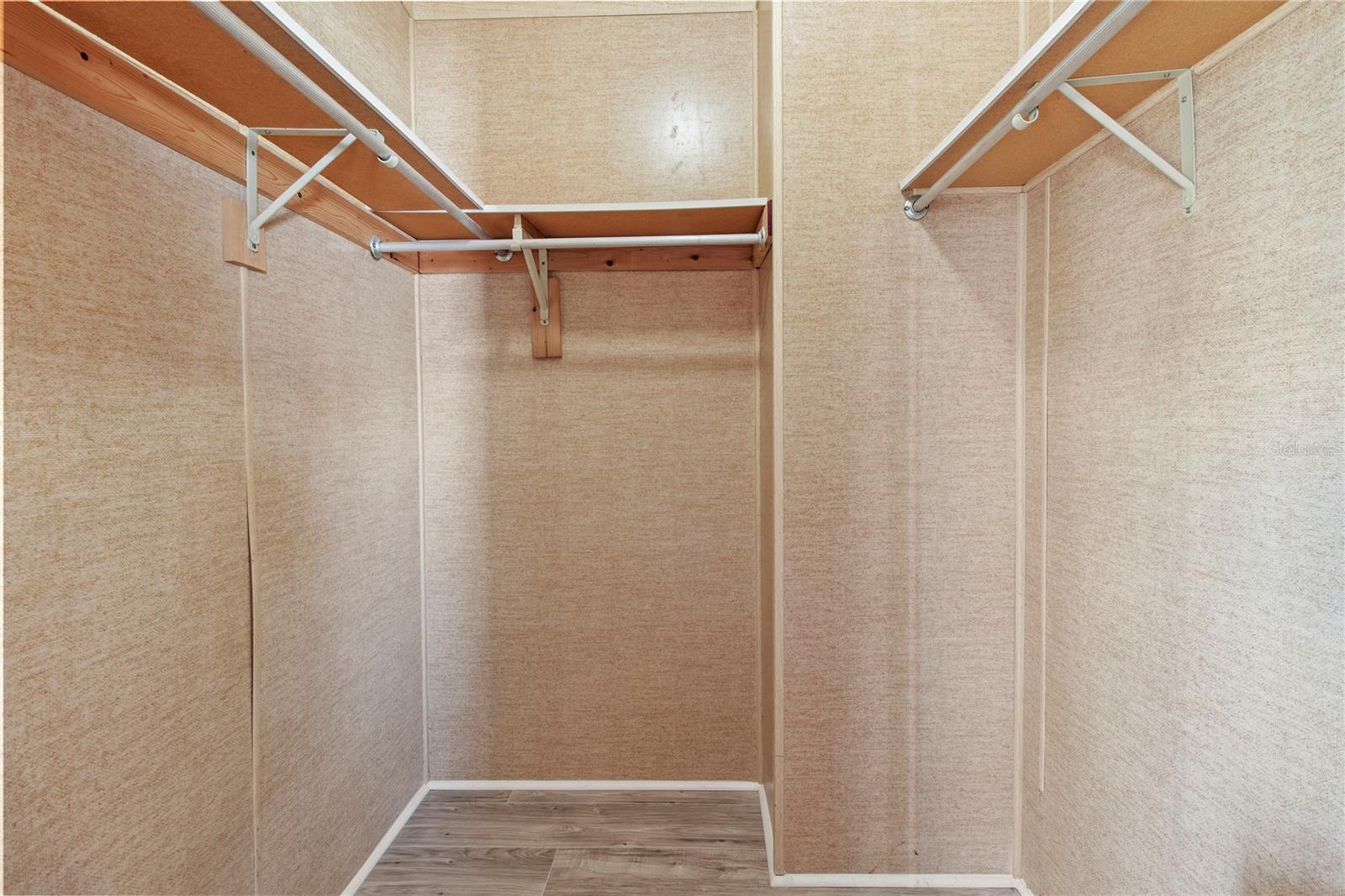 RIDGEWOOD MEADOWS PH II & III - Residential