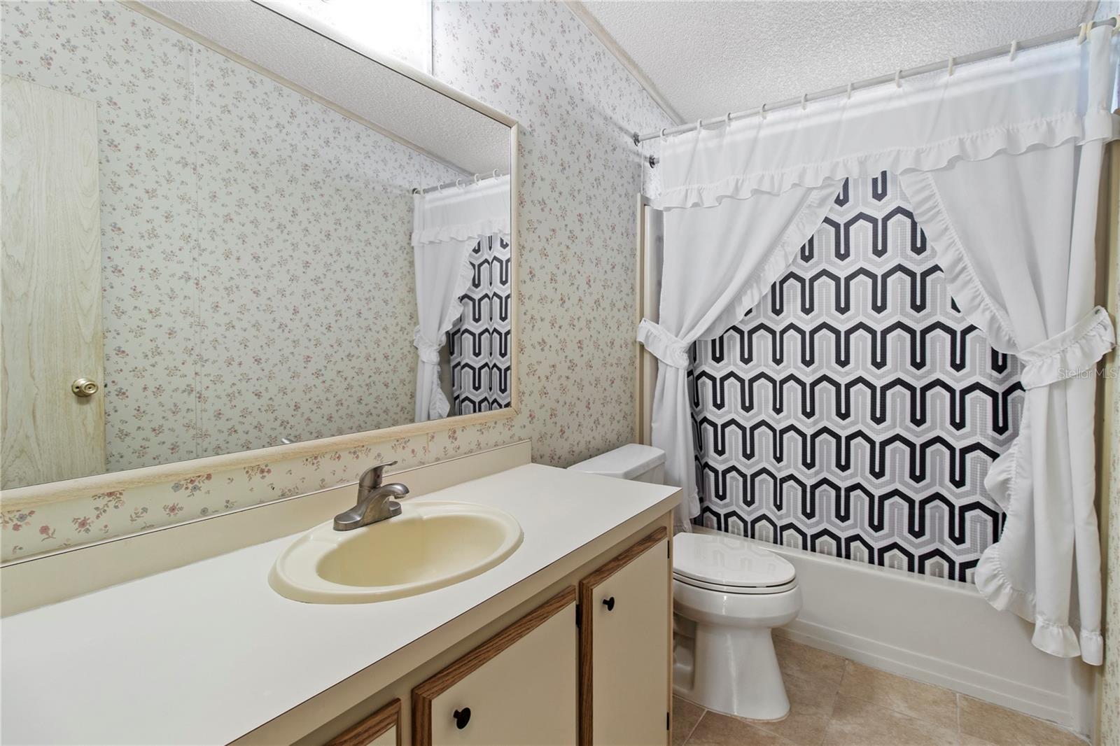 RIDGEWOOD MEADOWS PH II & III - Residential